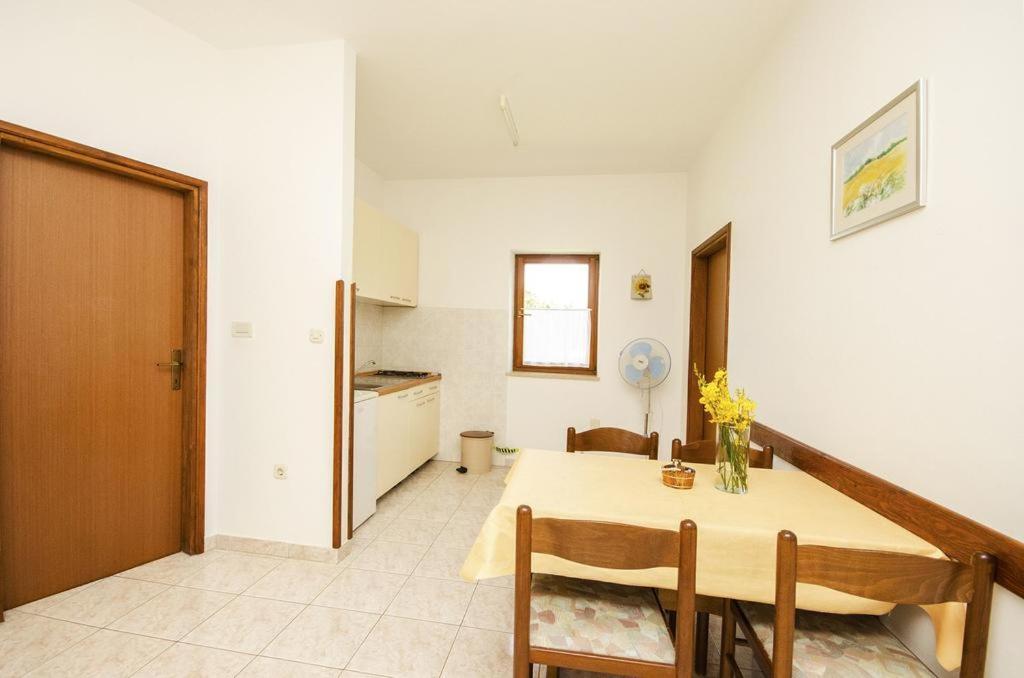 Funcic Apartments Banjole Ngoại thất bức ảnh